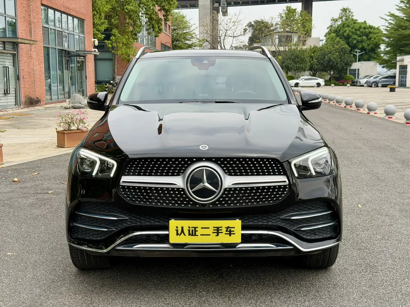 Mercedes-Benz GLE (Imported)