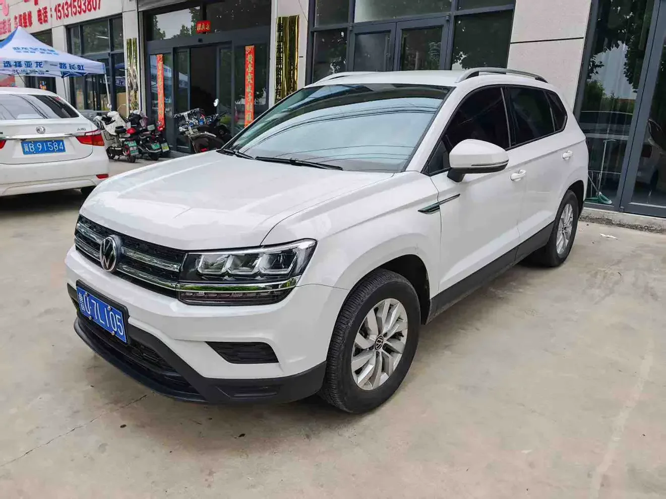 Volkswagen Tharu