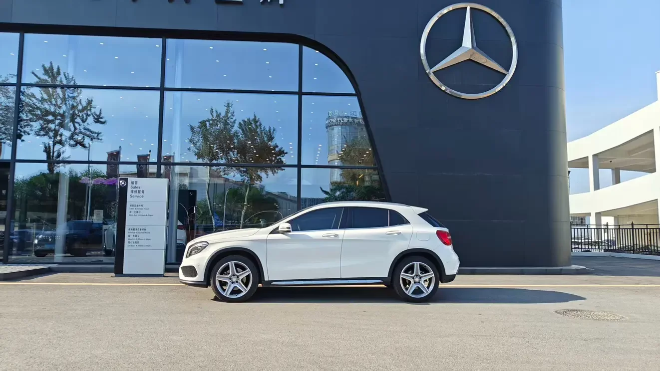 Mercedes-Benz GLA