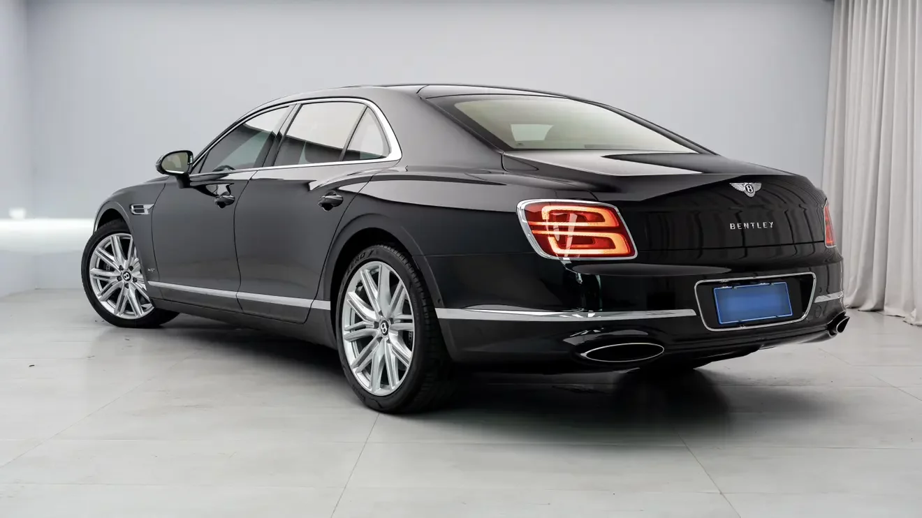Bentley galloping