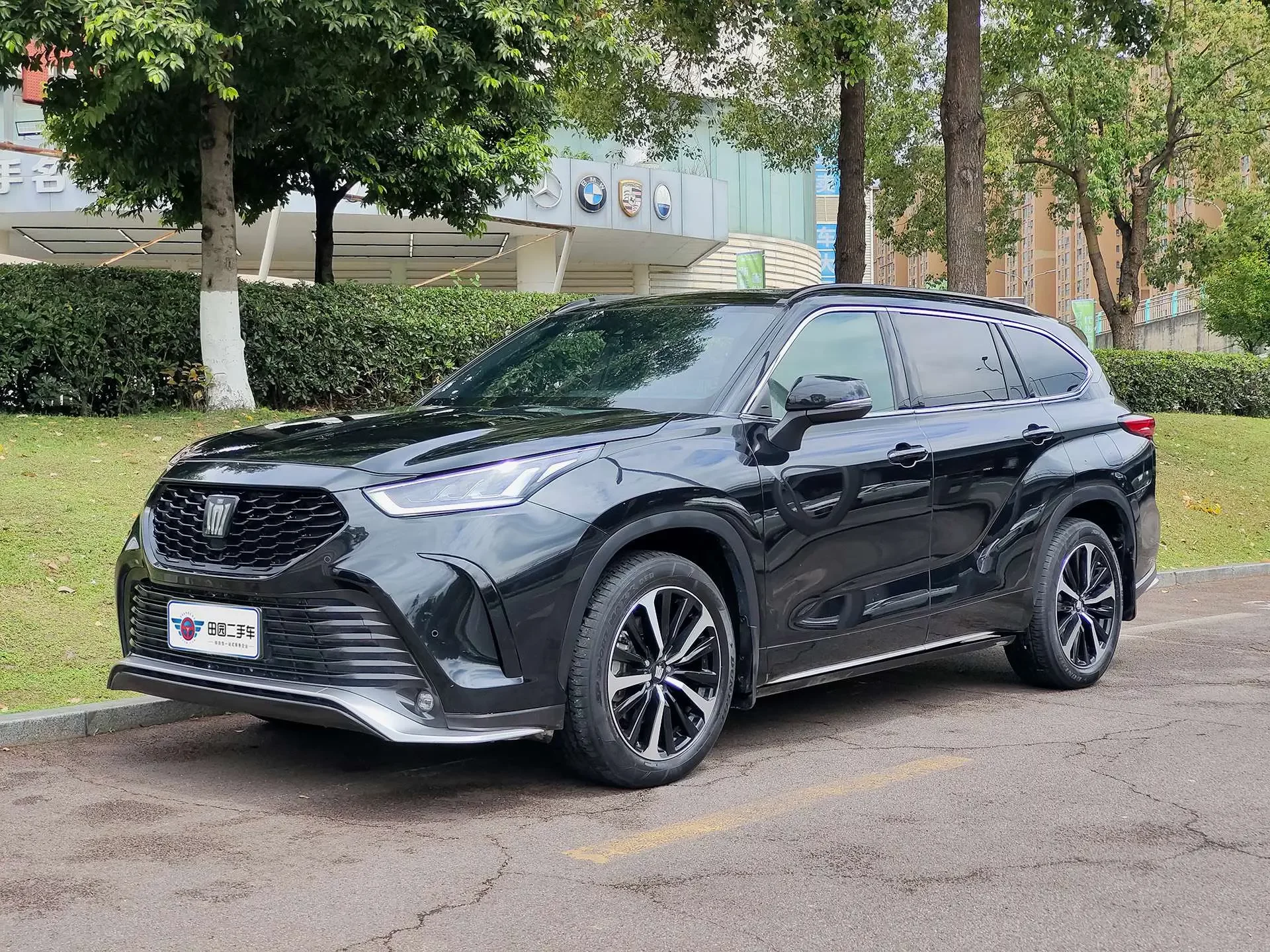 Toyota Crown Kluger