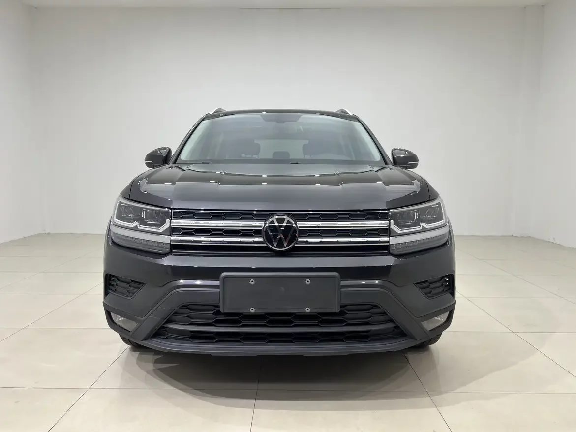 Volkswagen Tharu