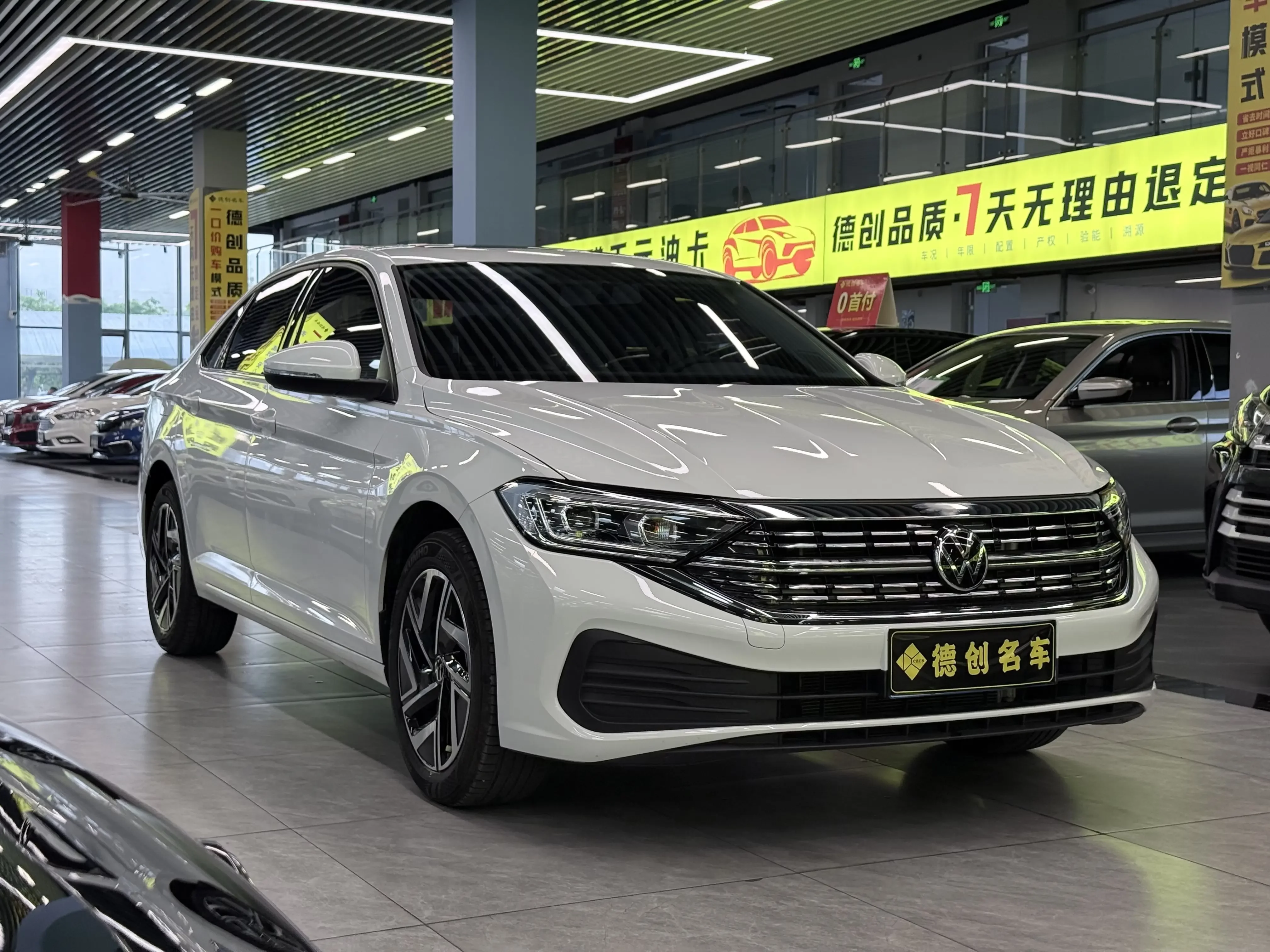Volkswagen Sagitar
