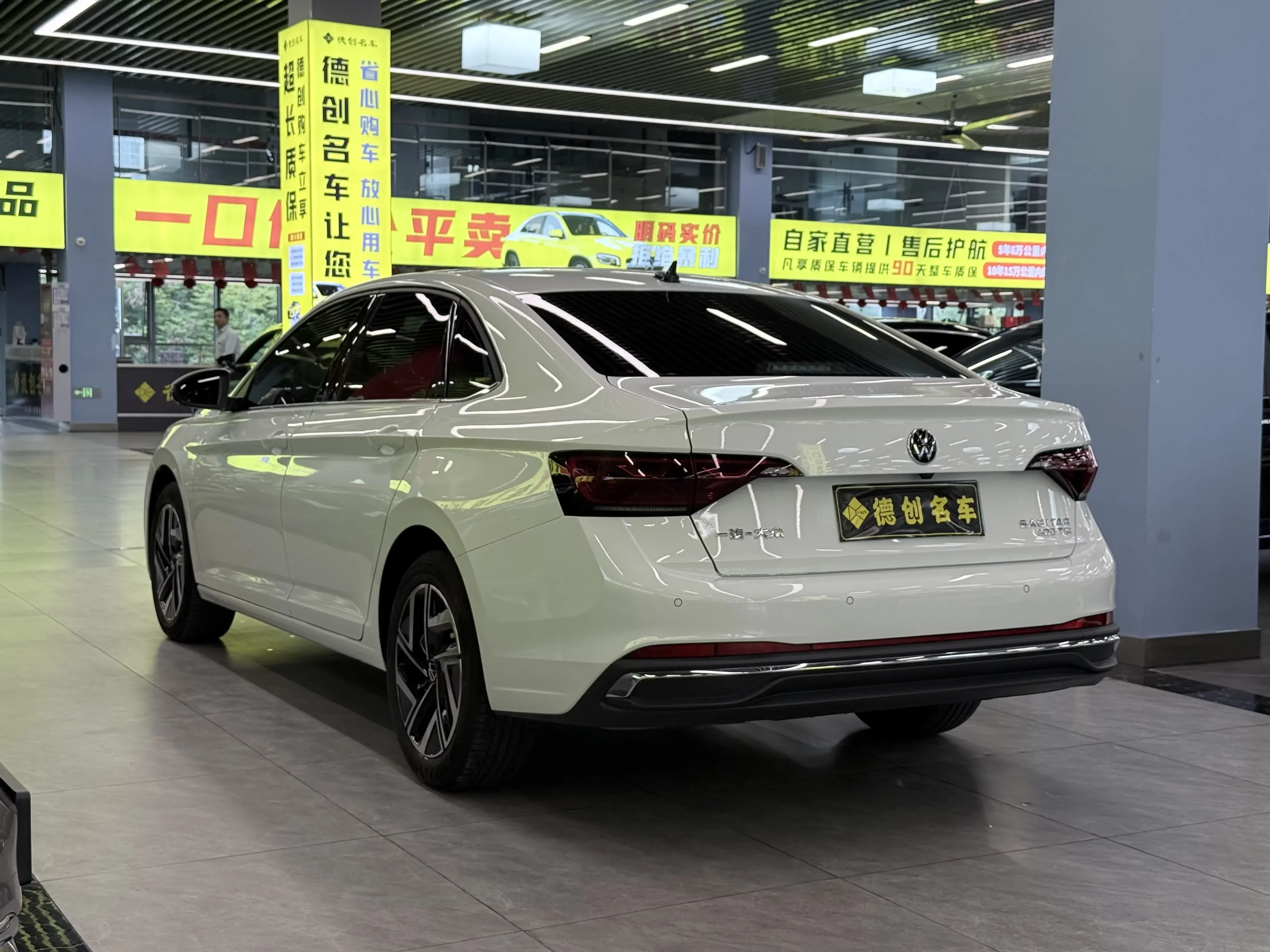 Volkswagen Sagitar