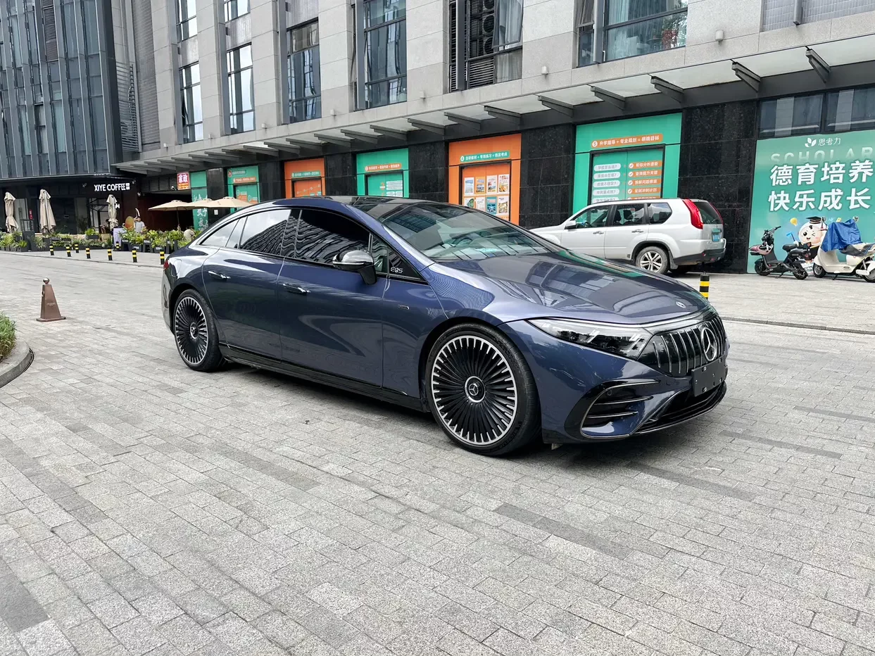 Mercedes-Benz EQS AMG