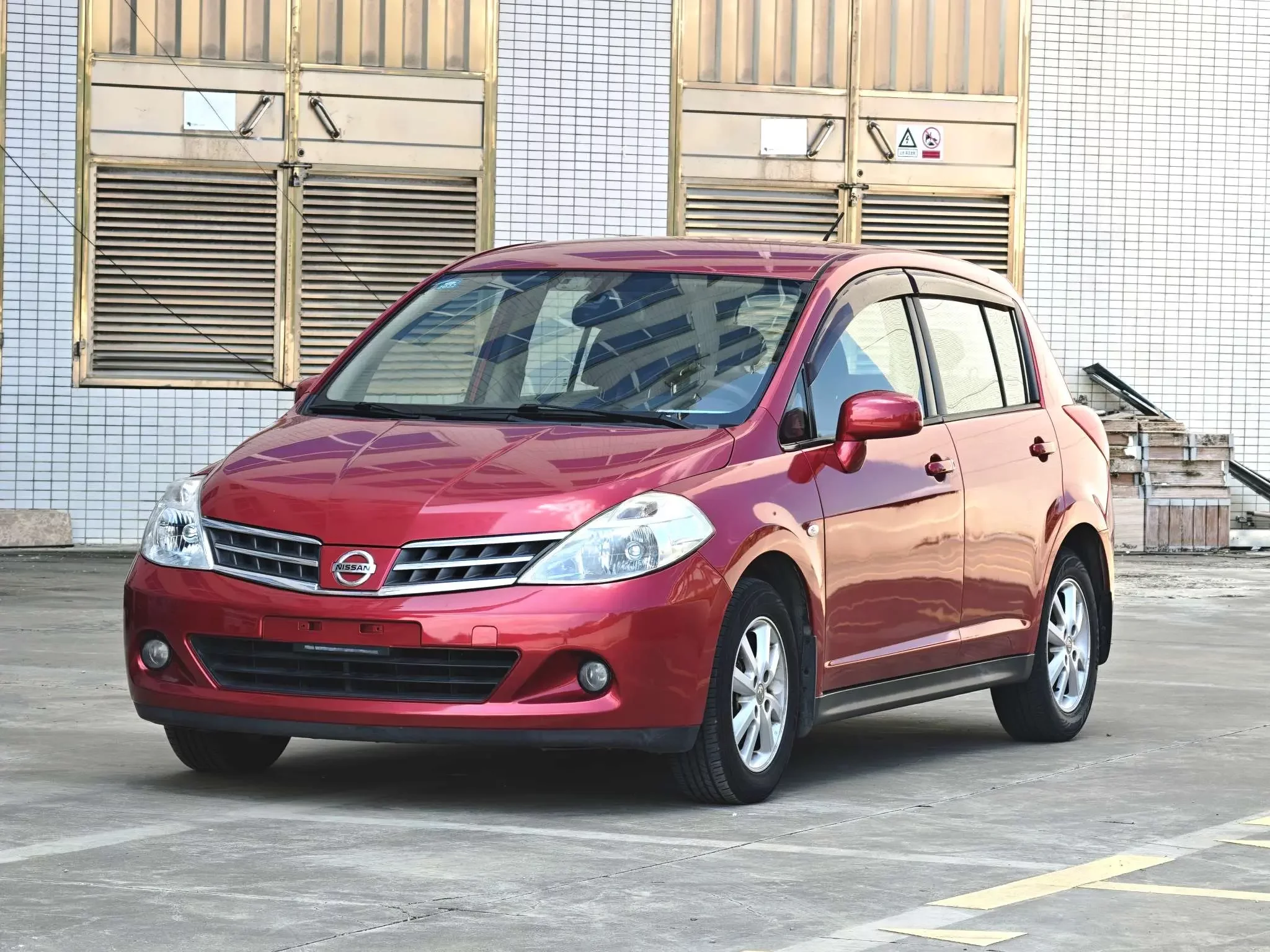 Nissan Tiida