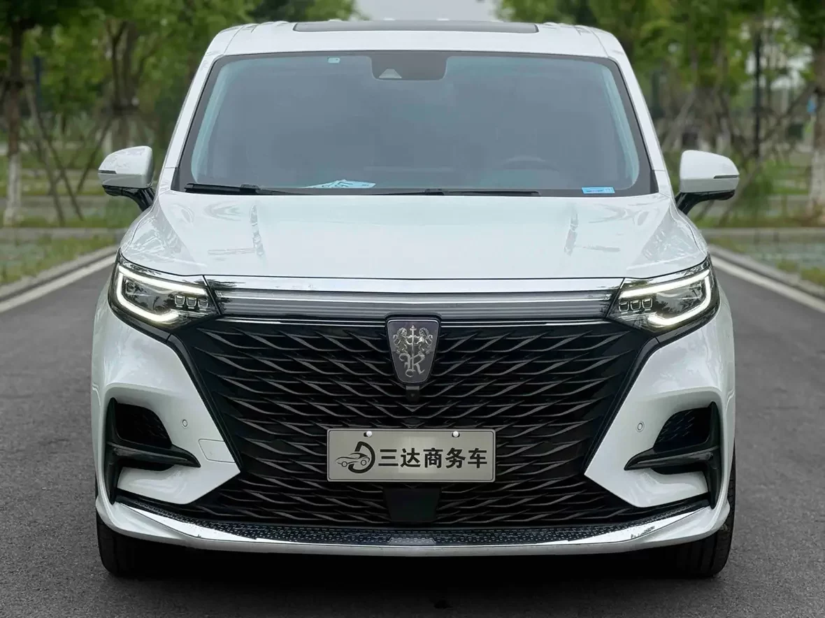 Roewe iMAX8