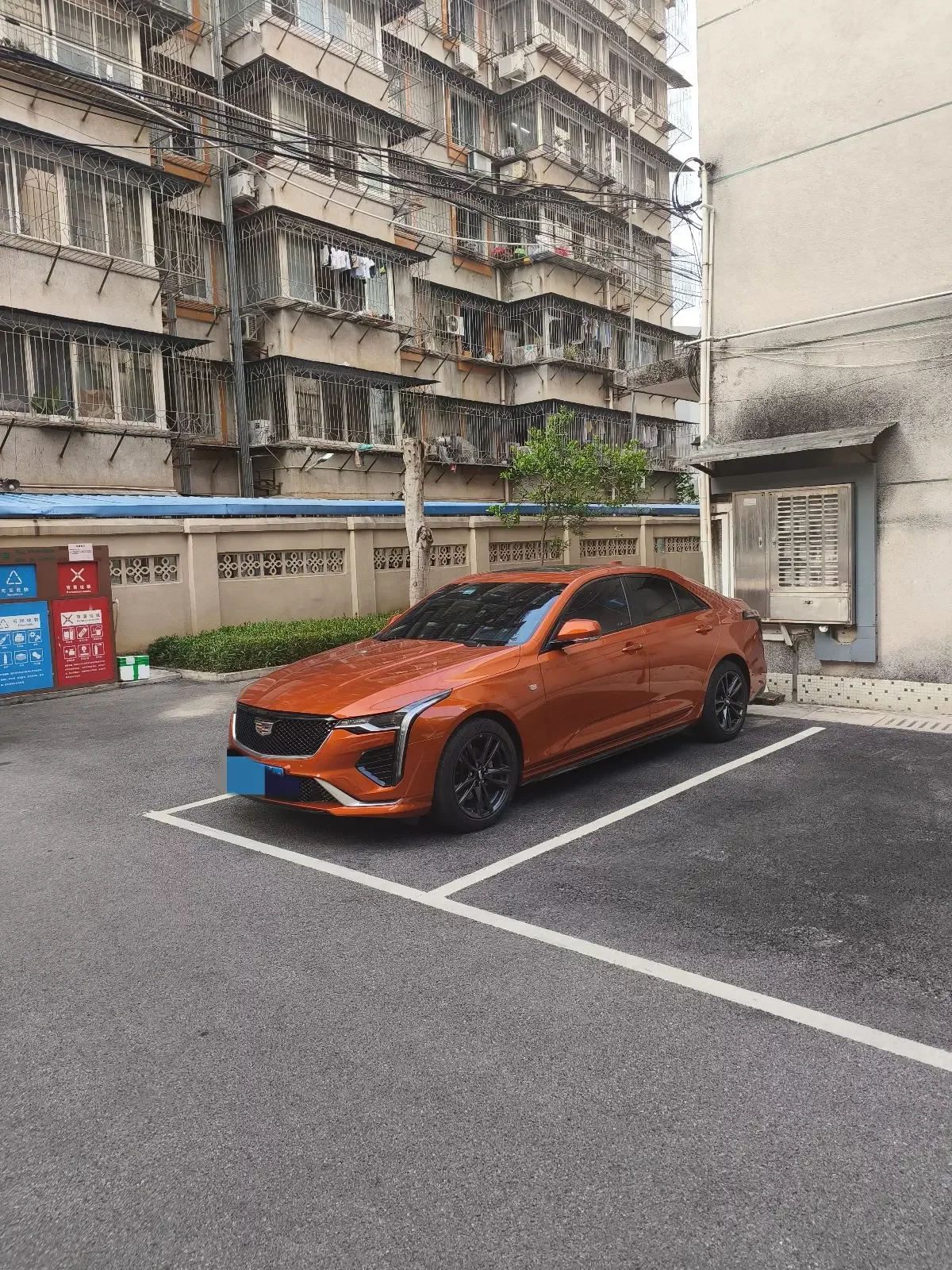 Cadillac CT4  из Китая