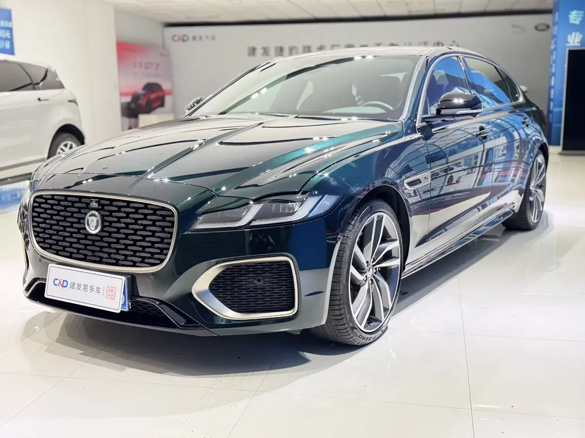 Jaguar XFL