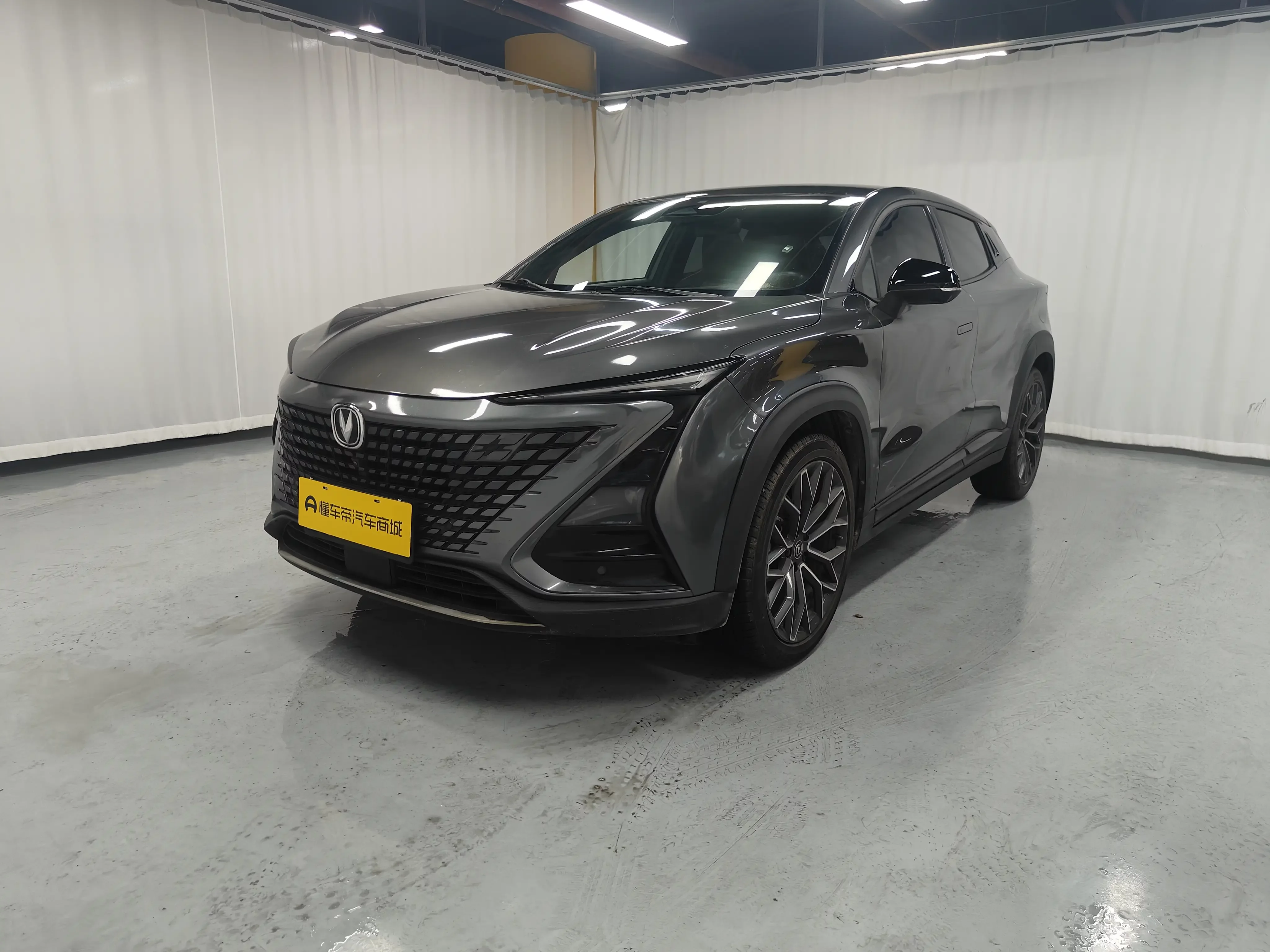 Changan UNI-T  из Китая