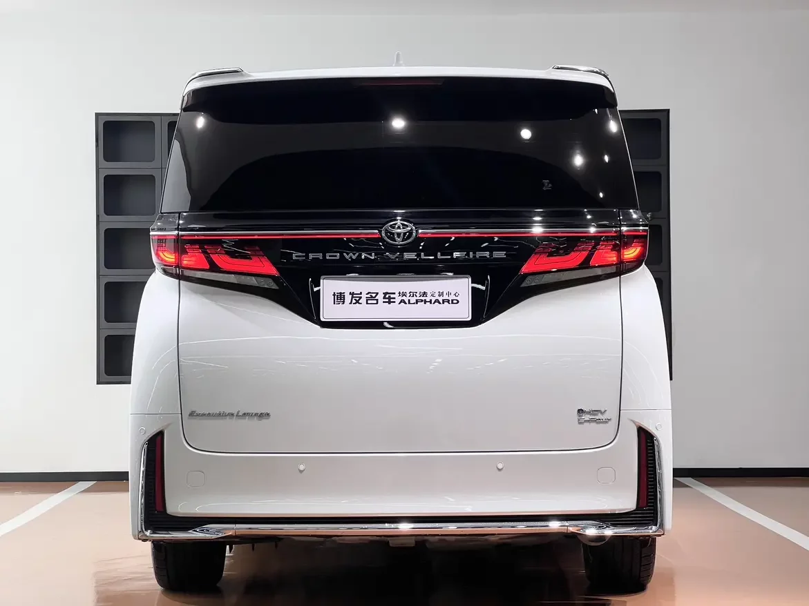 Toyota Crown Wellfire