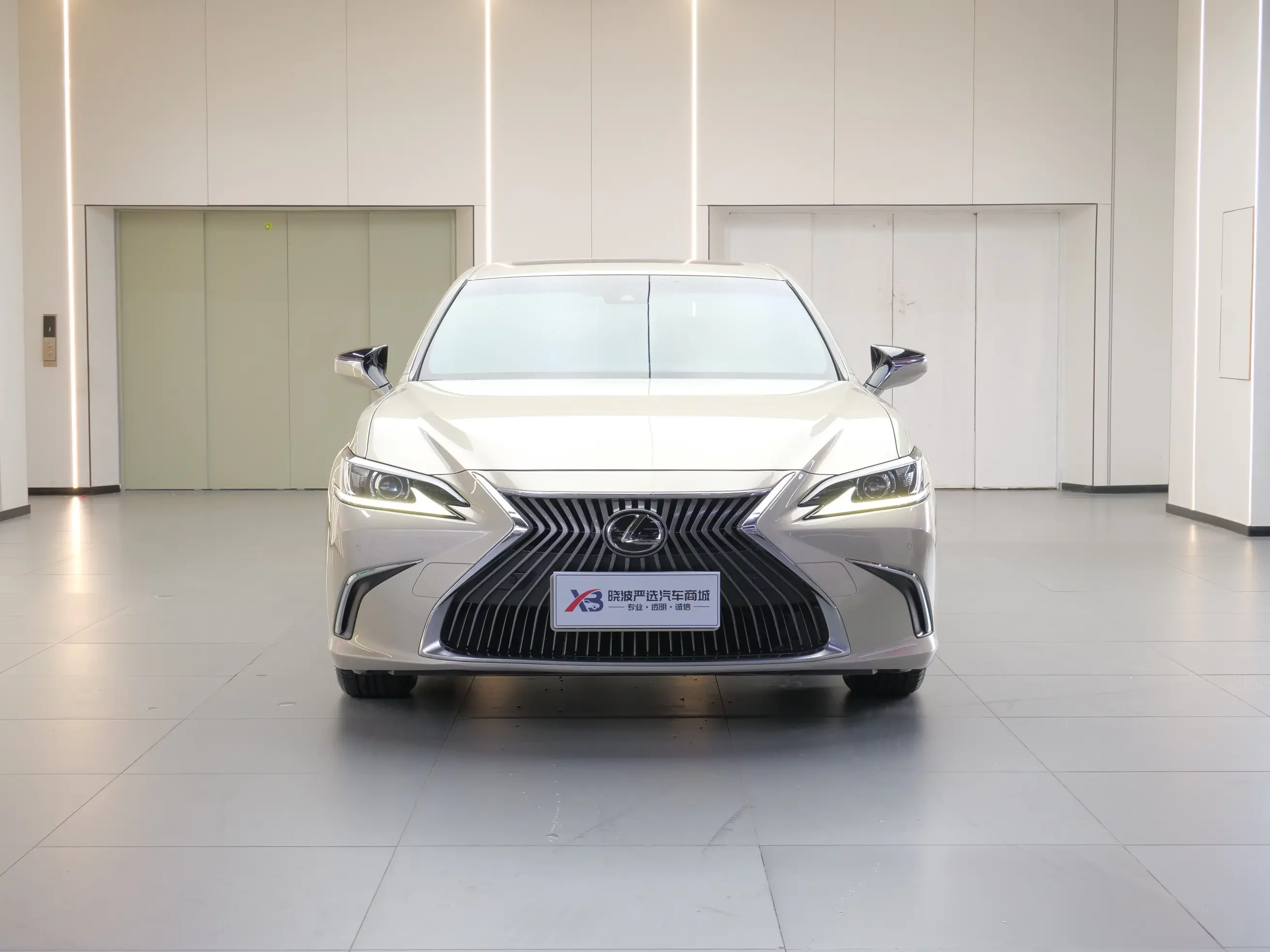 Lexus ES