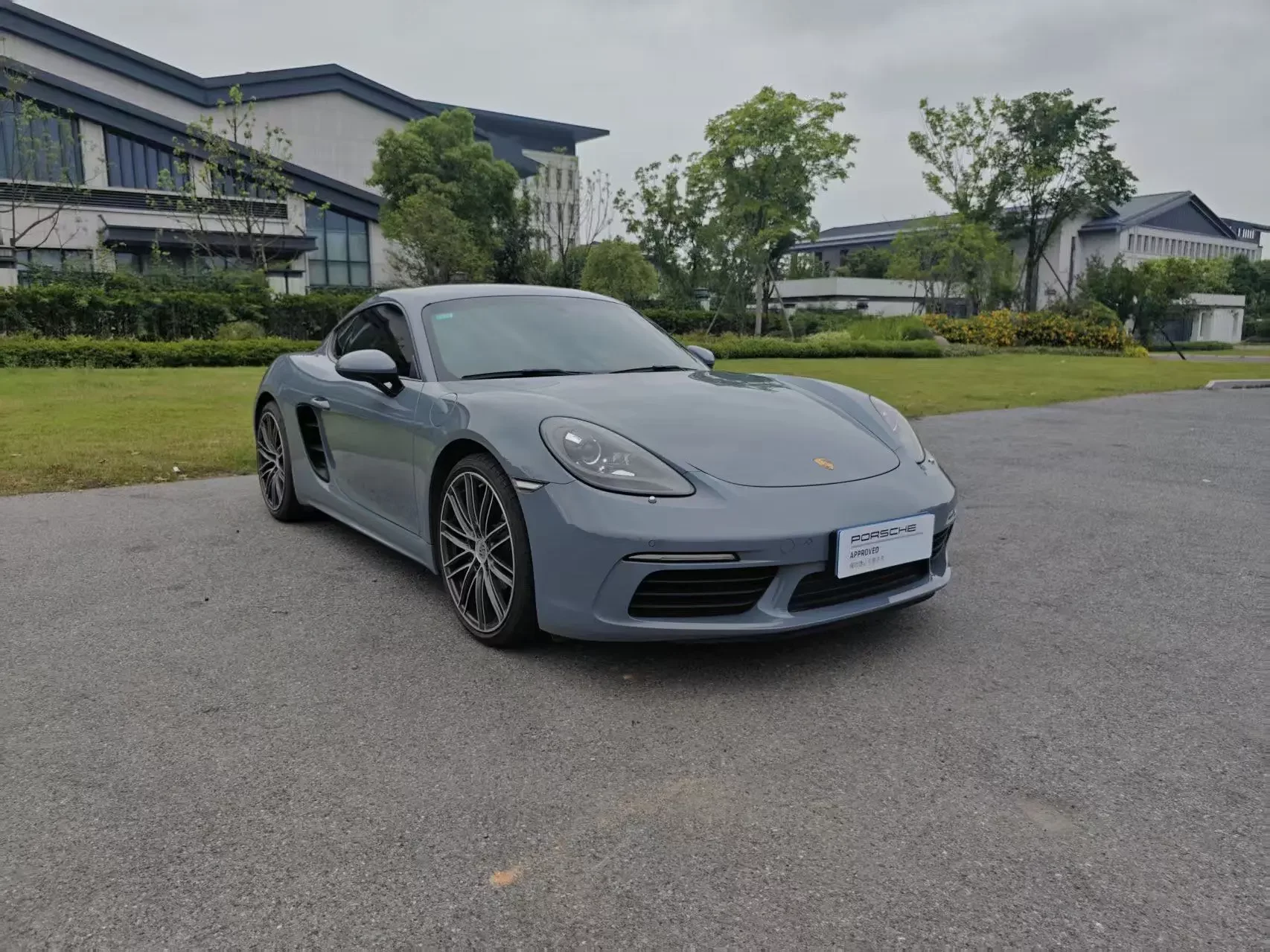Porsche 718