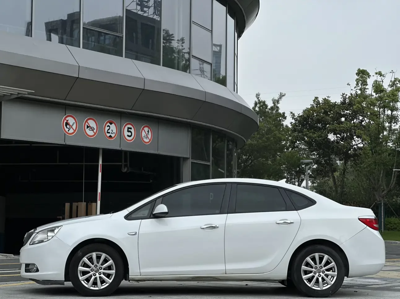 Buick Yinglang