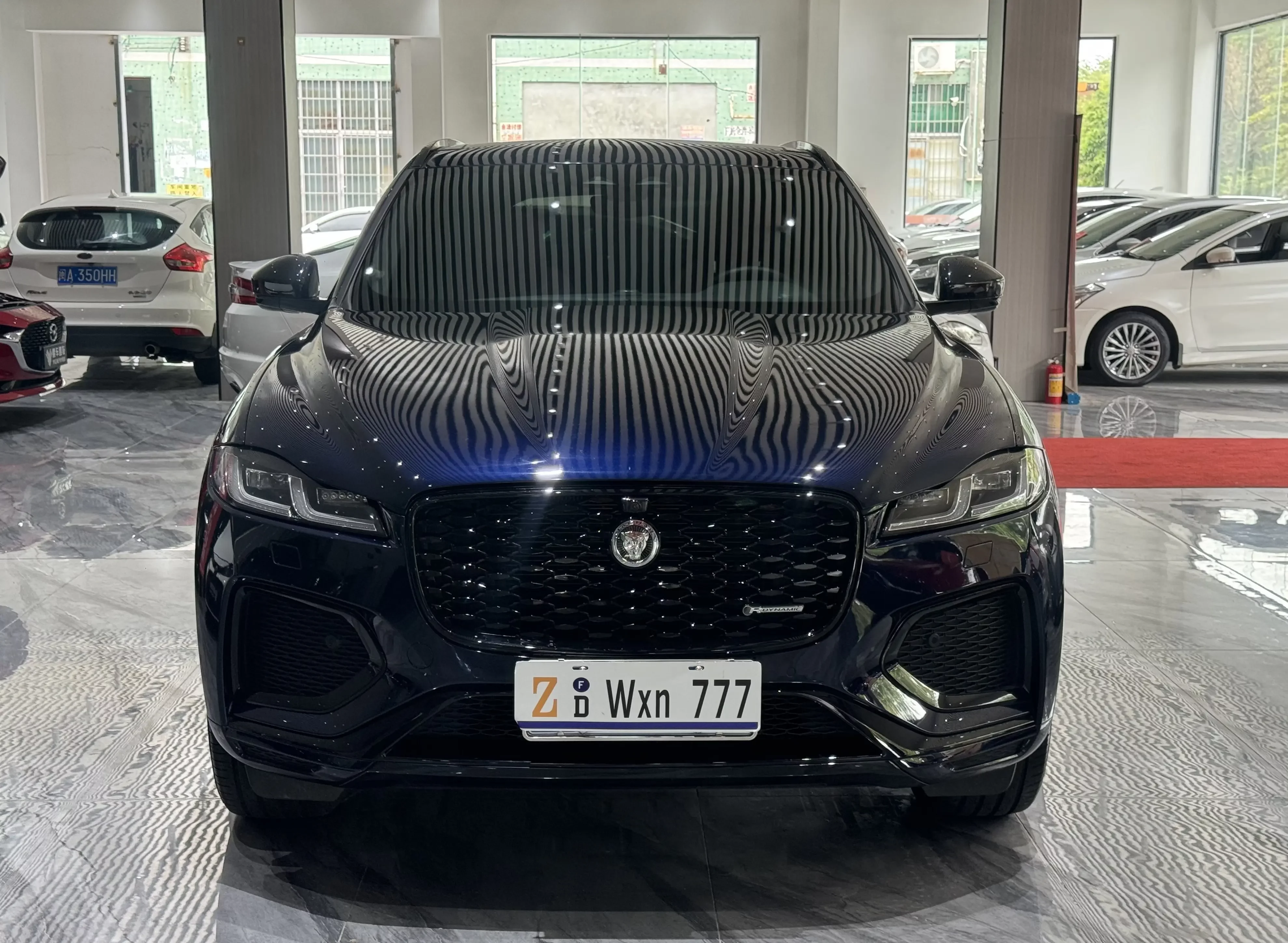 Jaguar F-PACE