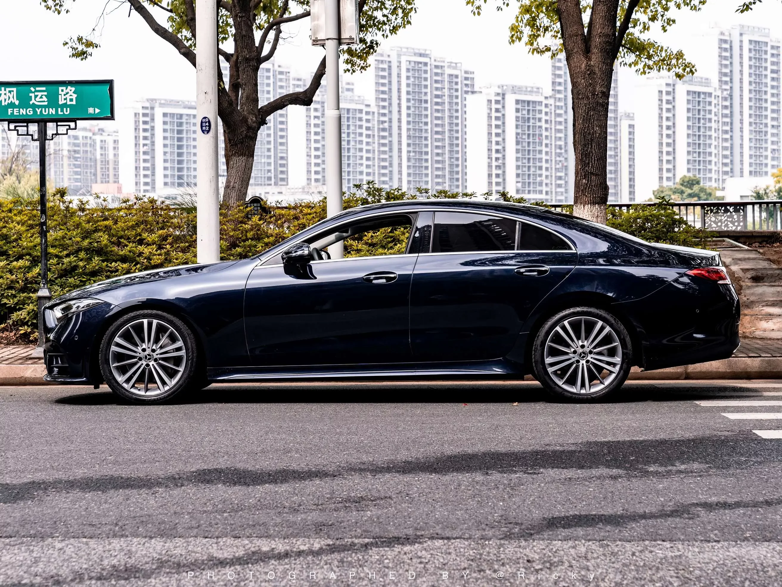 Mercedes-Benz CLS