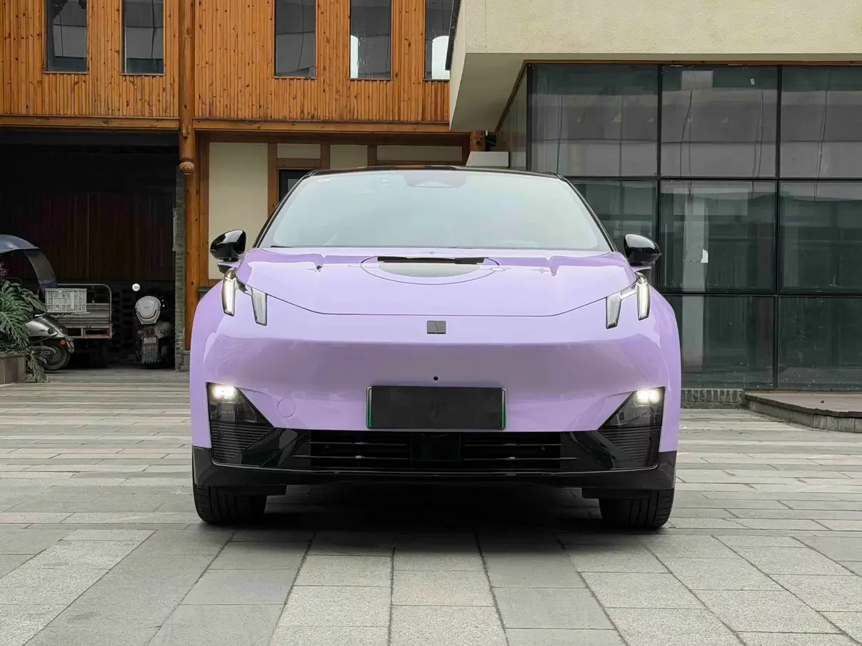 Lynk & Co Z20