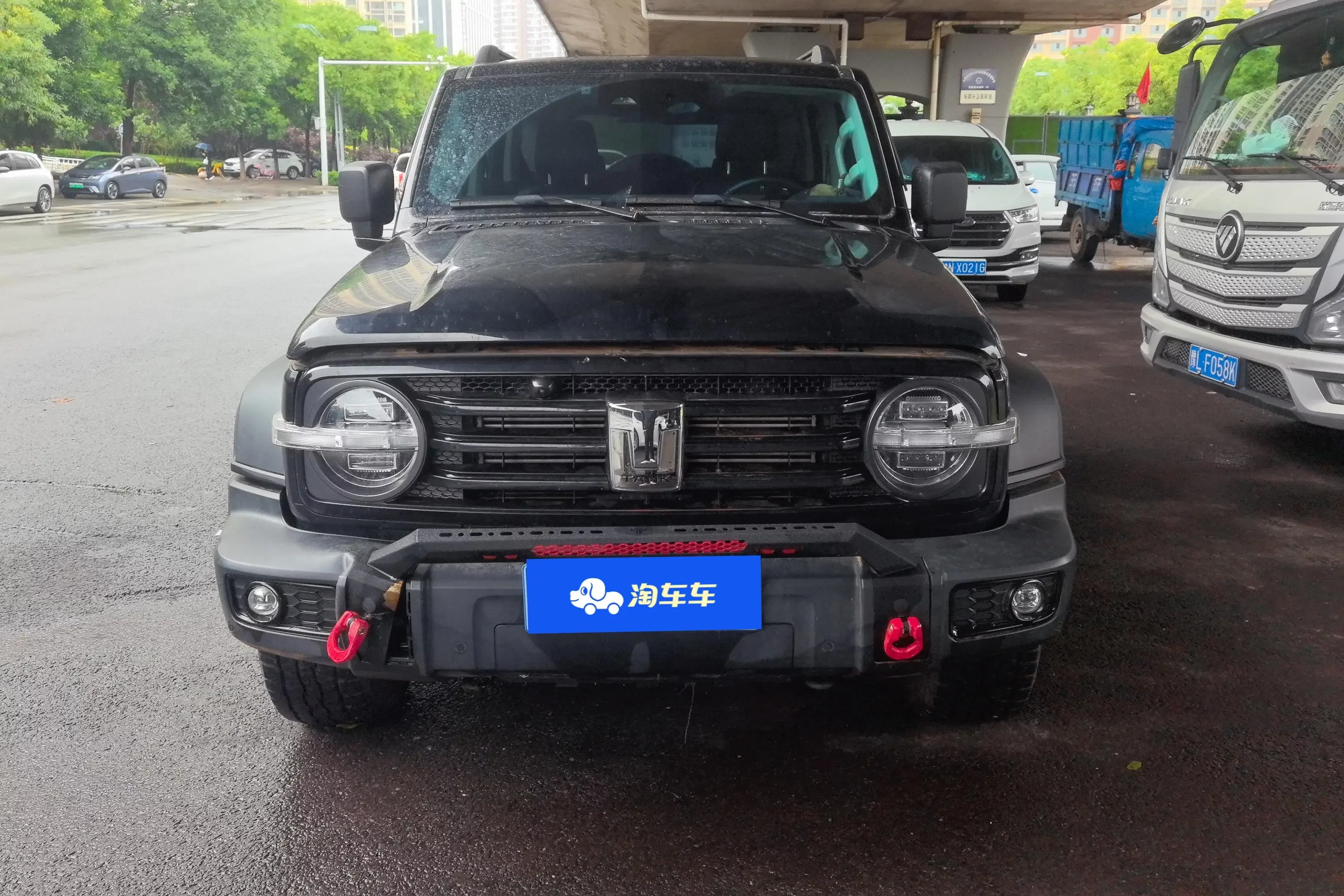 Tank 300
