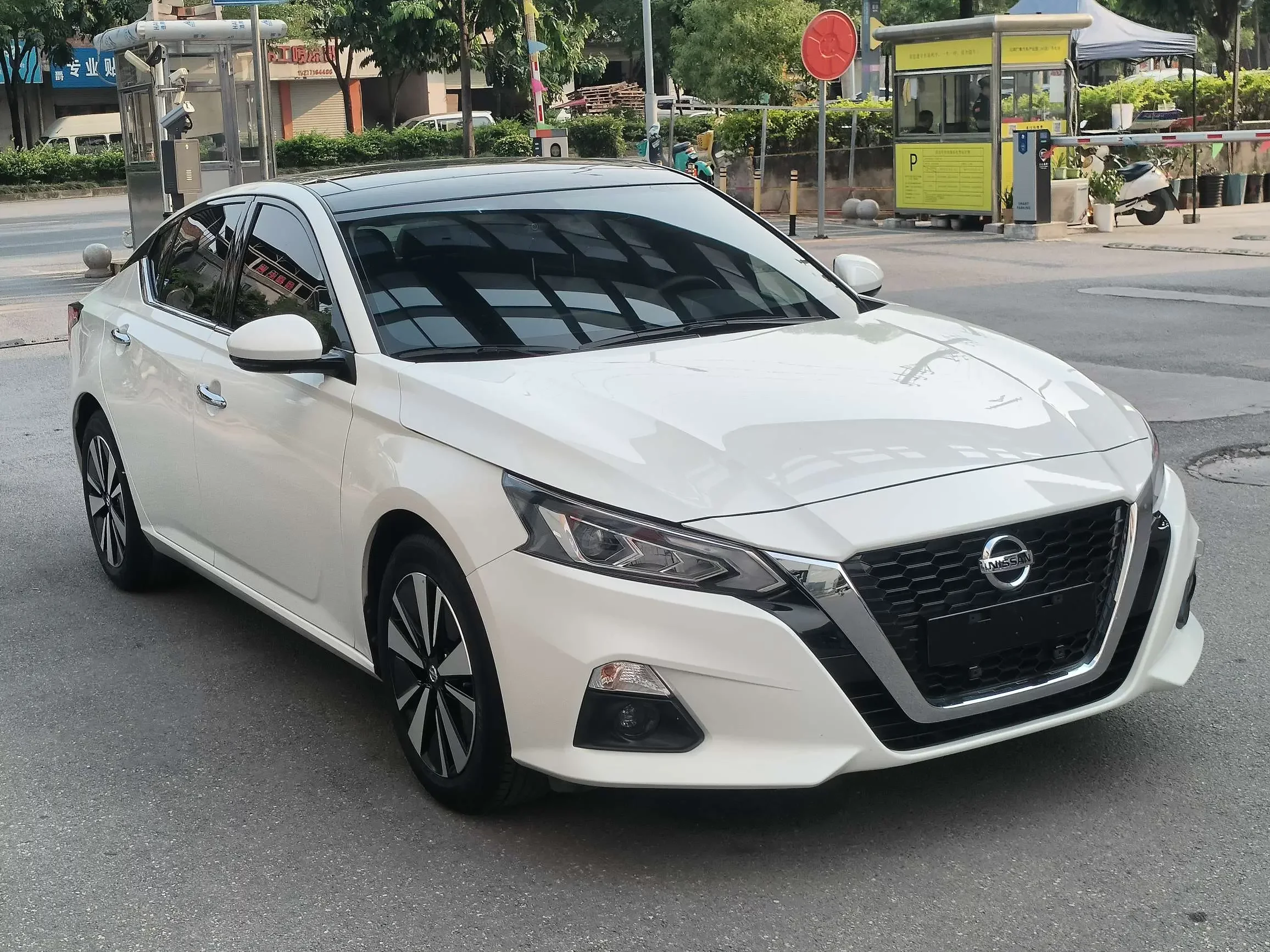 Nissan Altima