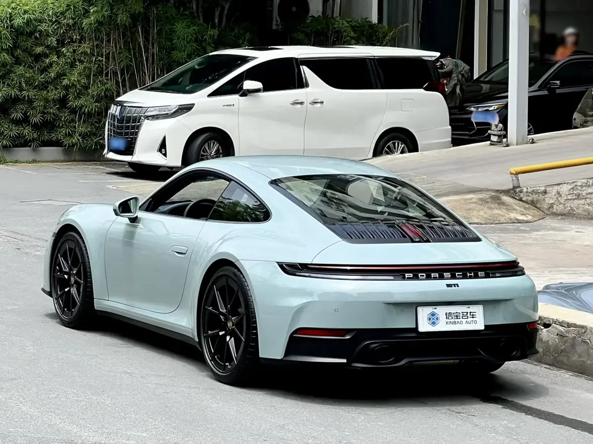 Porsche 911
