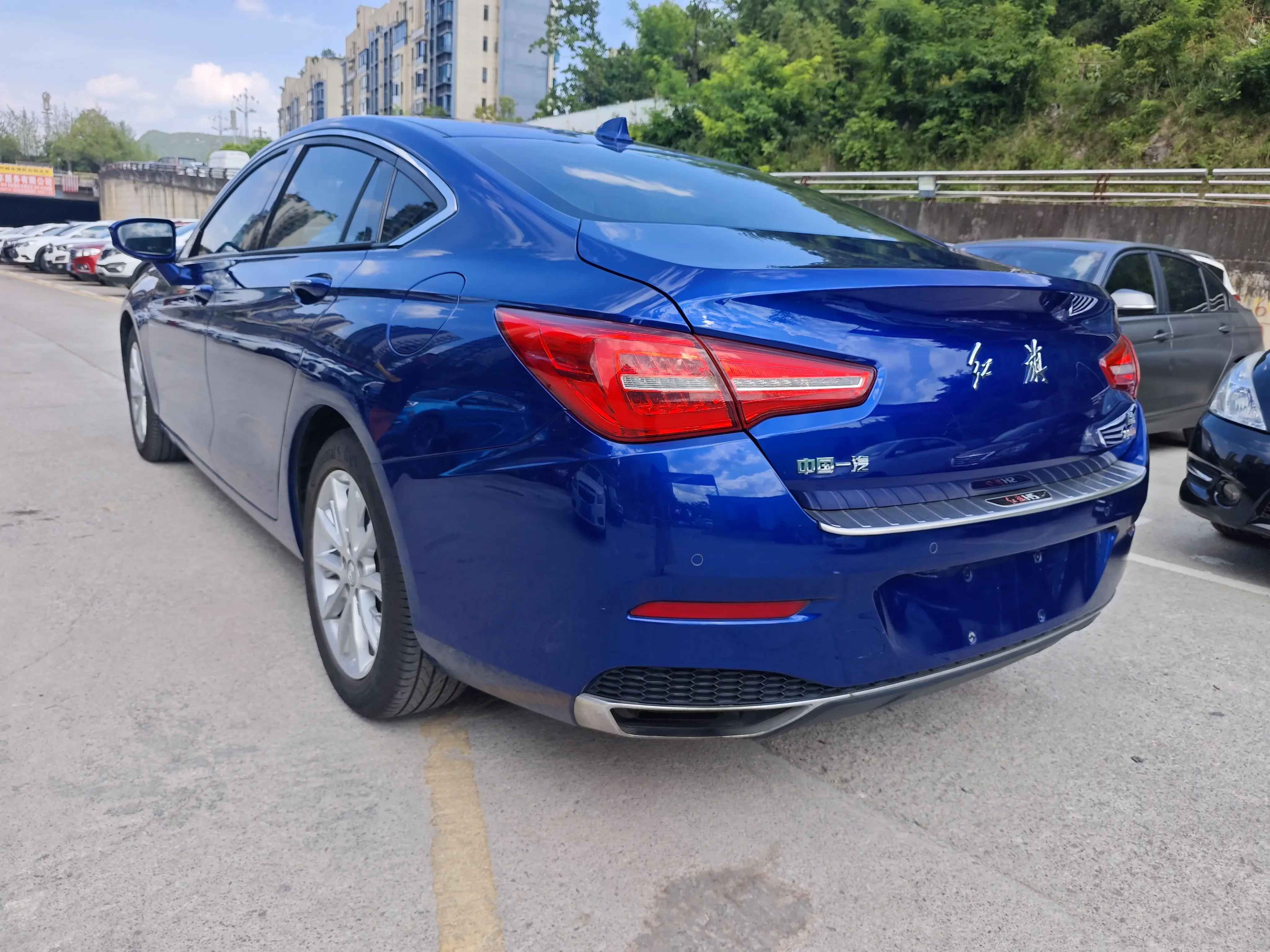 Hongqi H5 classic