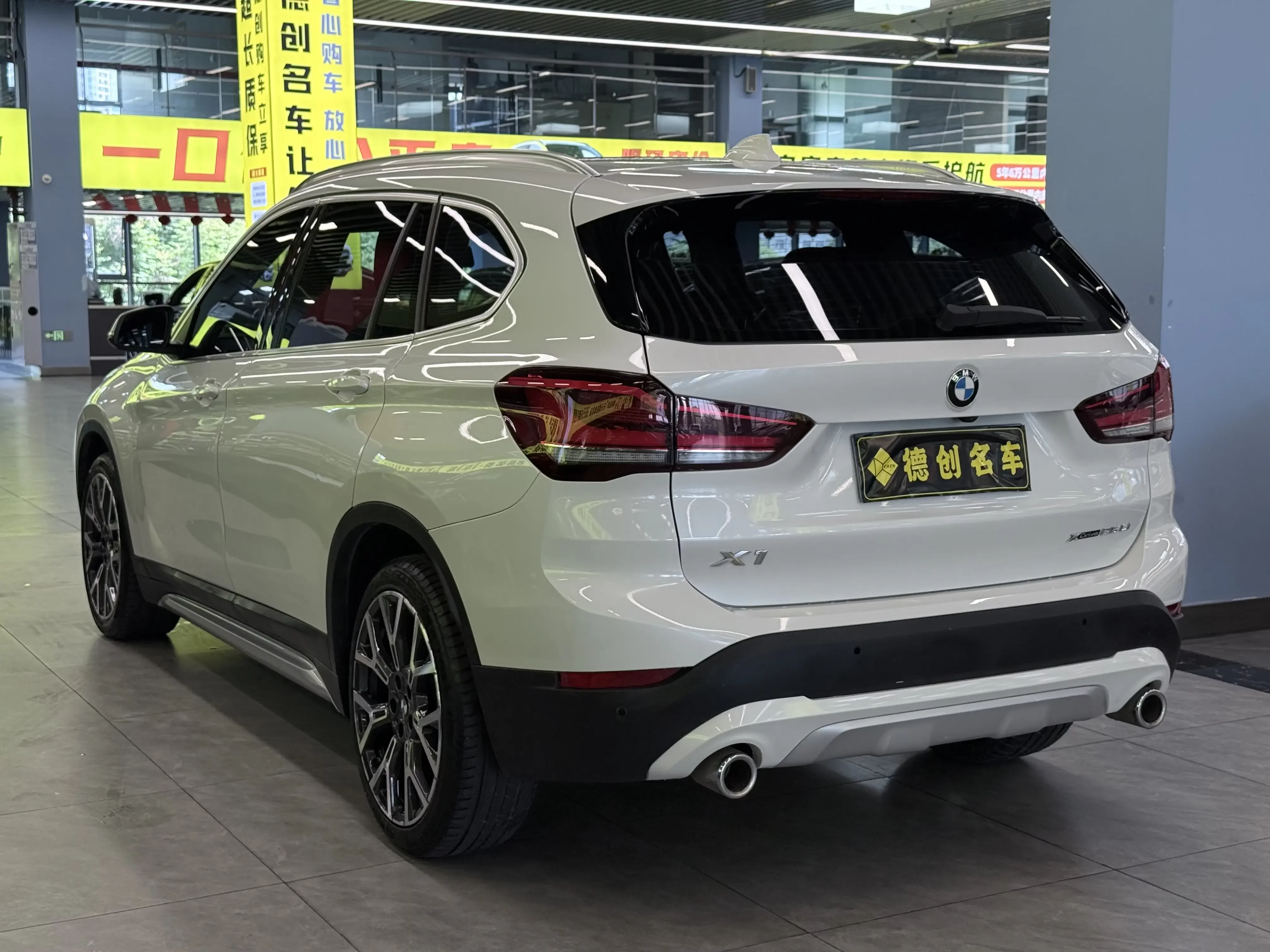 BMW X1