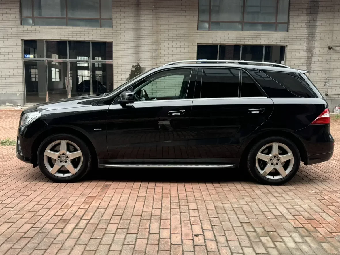 Mercedes-Benz M Class