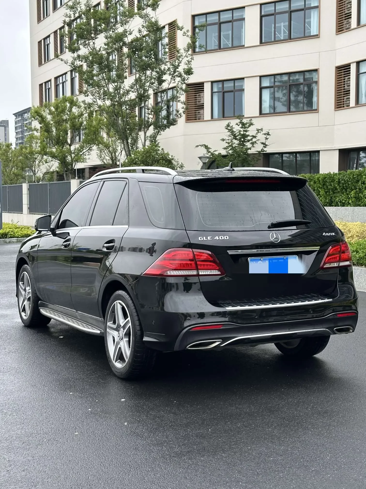 Mercedes-Benz GLE (Imported)