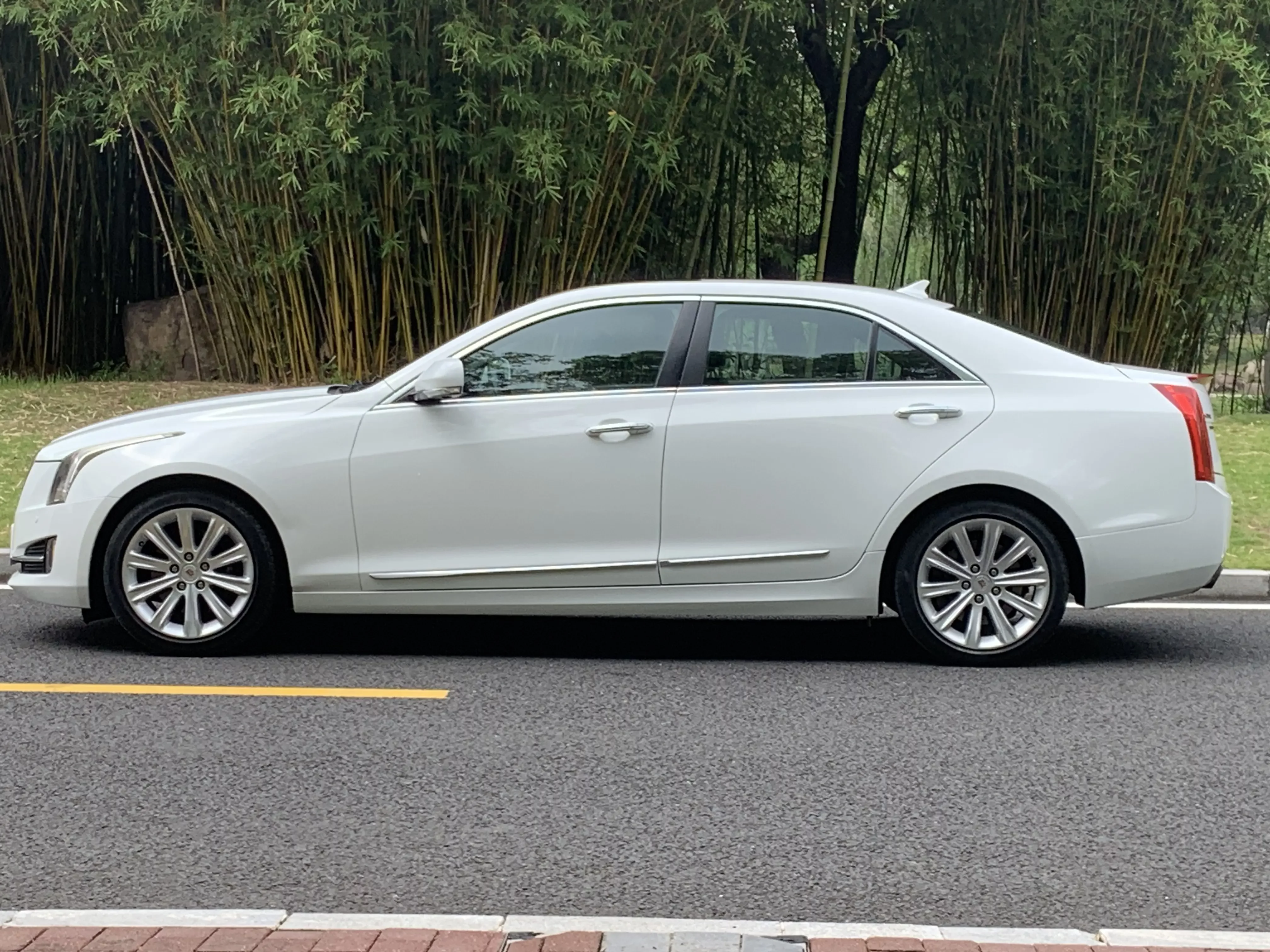 Cadillac ATS-L