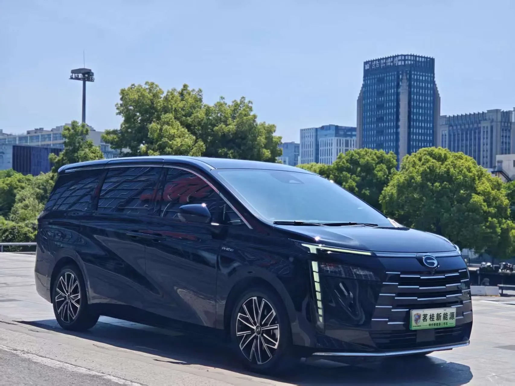 GAC Trumpchi E8 PHEV