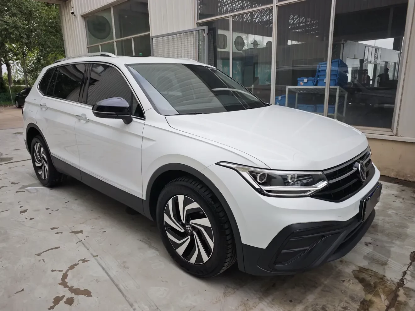 Volkswagen Tiguan L
