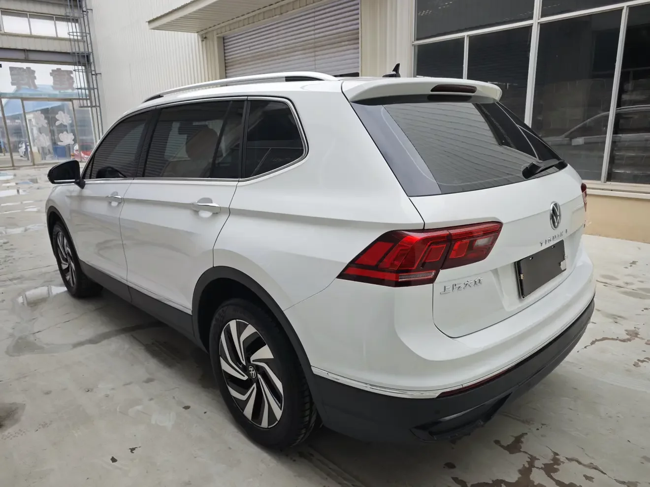 Volkswagen Tiguan L