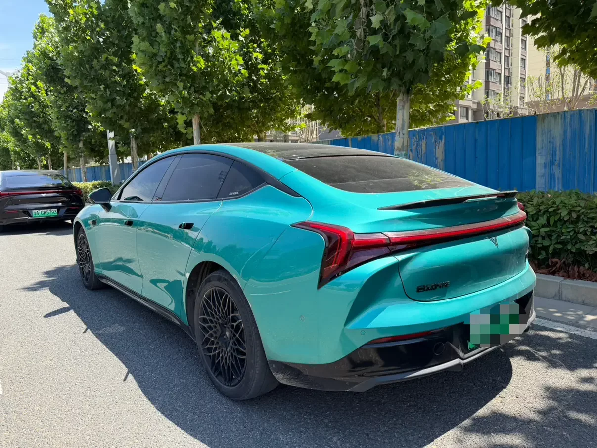 NETA Nezha S