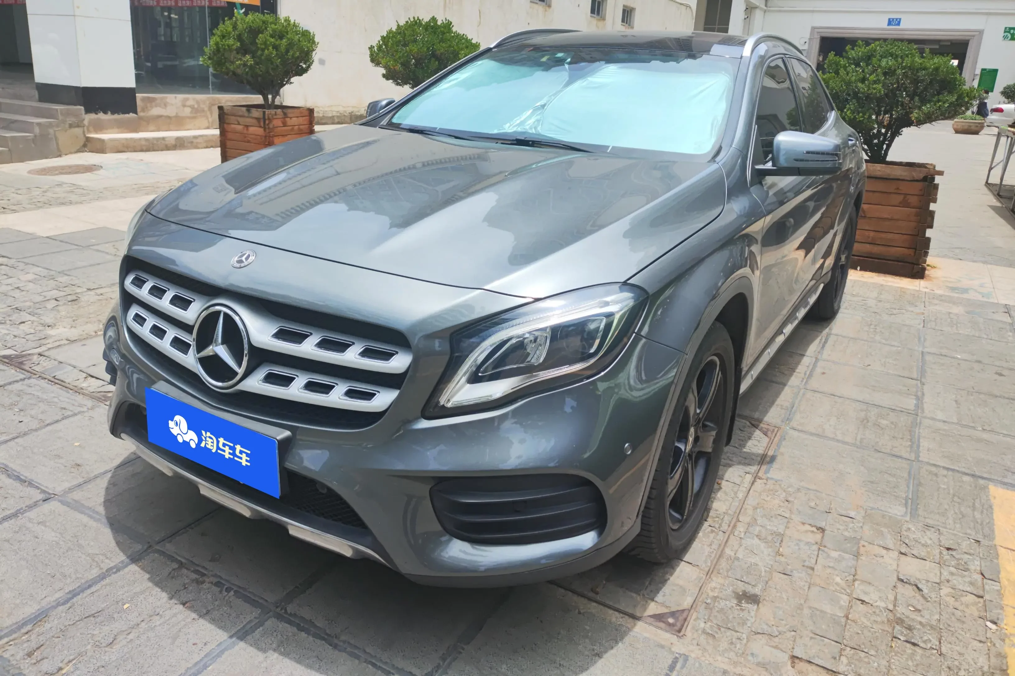 Mercedes-Benz GLA