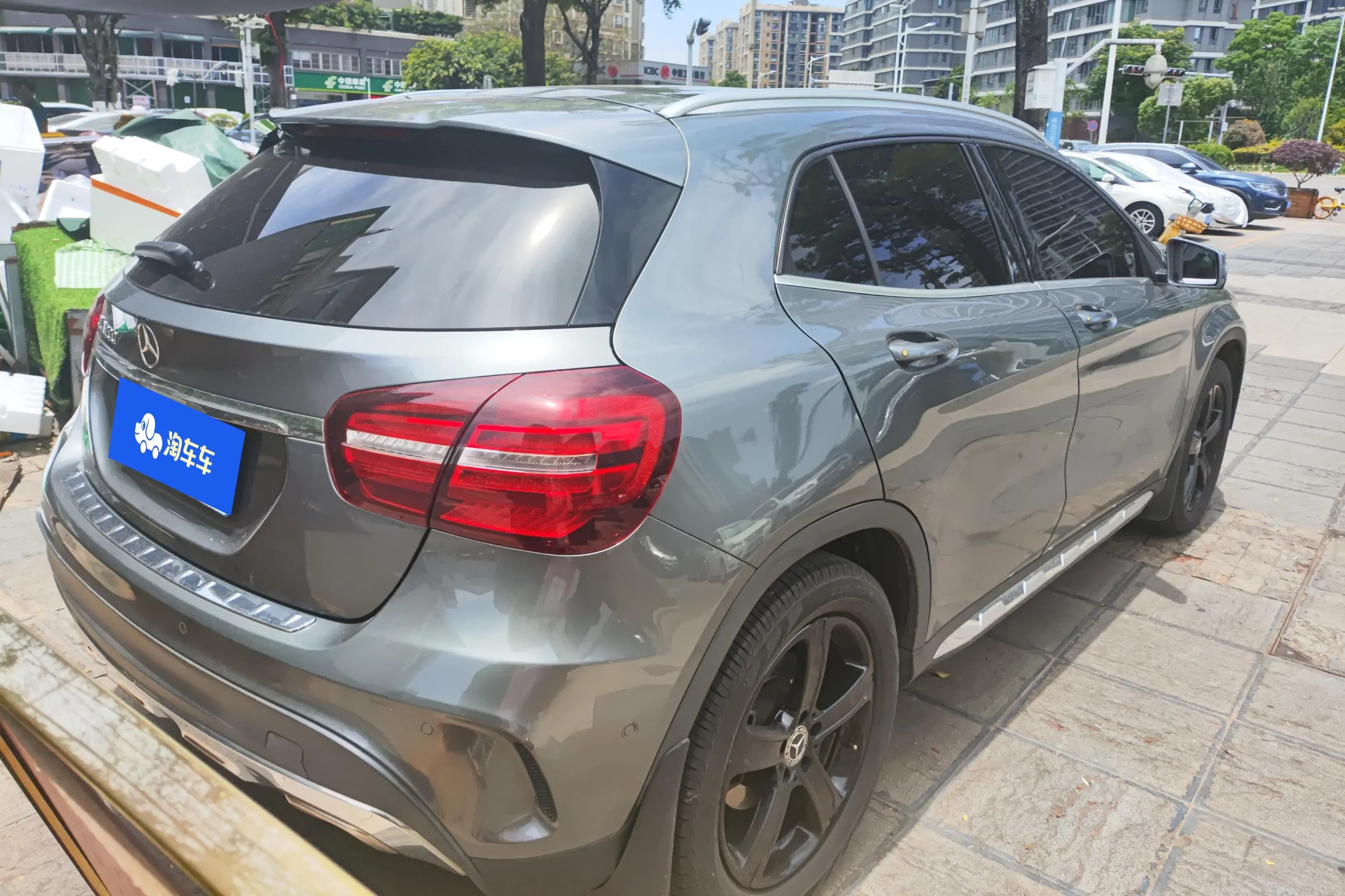 Mercedes-Benz GLA