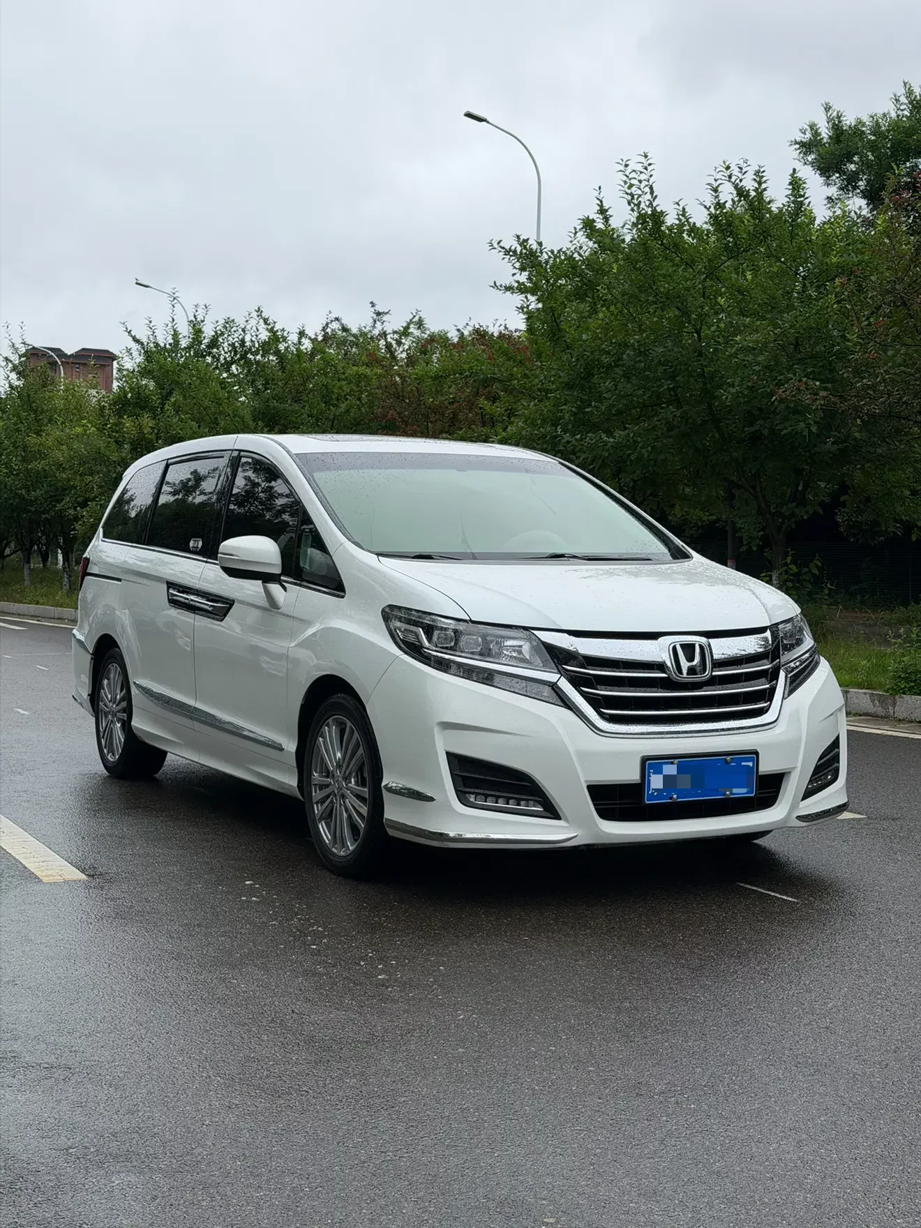 Honda Elysion