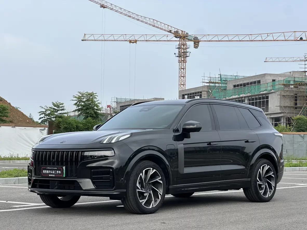 LYNK & CO 09 EM-P