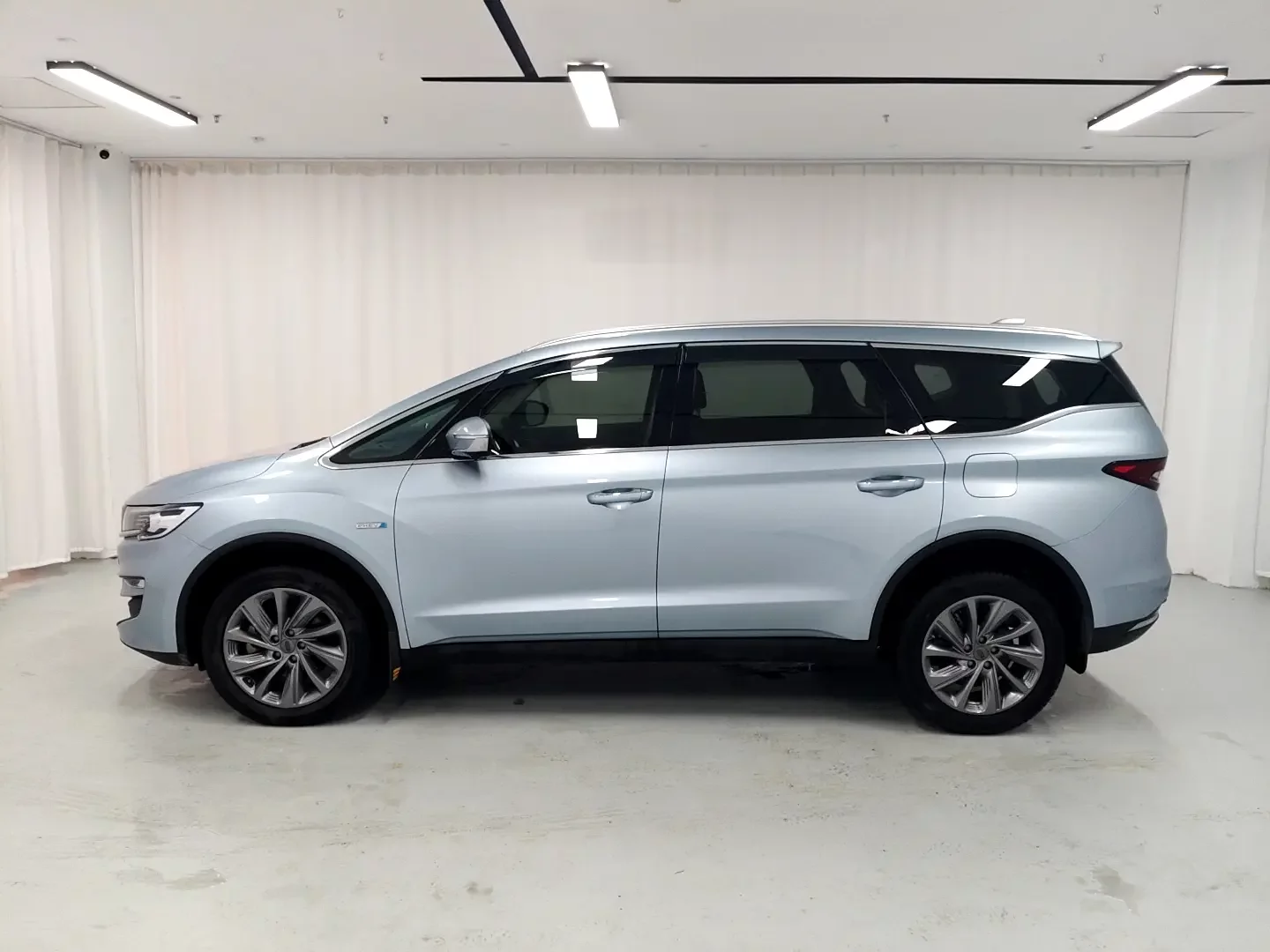 Geely Jiaji PHEV