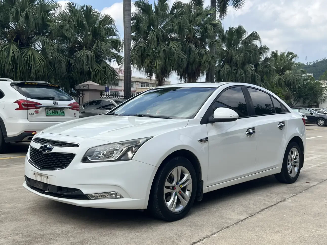 Chevrolet Monza (Cruze)  из Китая