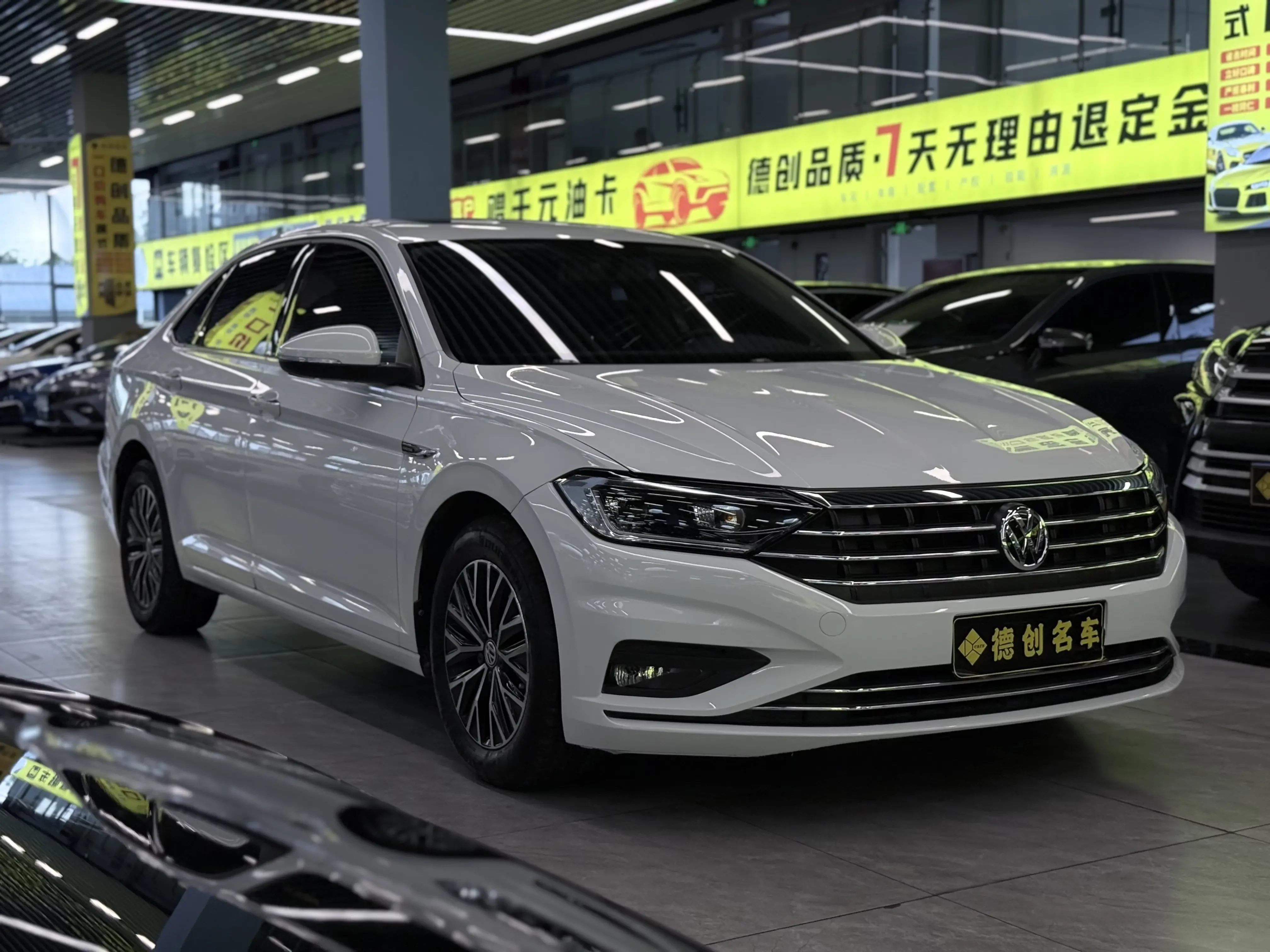Volkswagen Sagitar