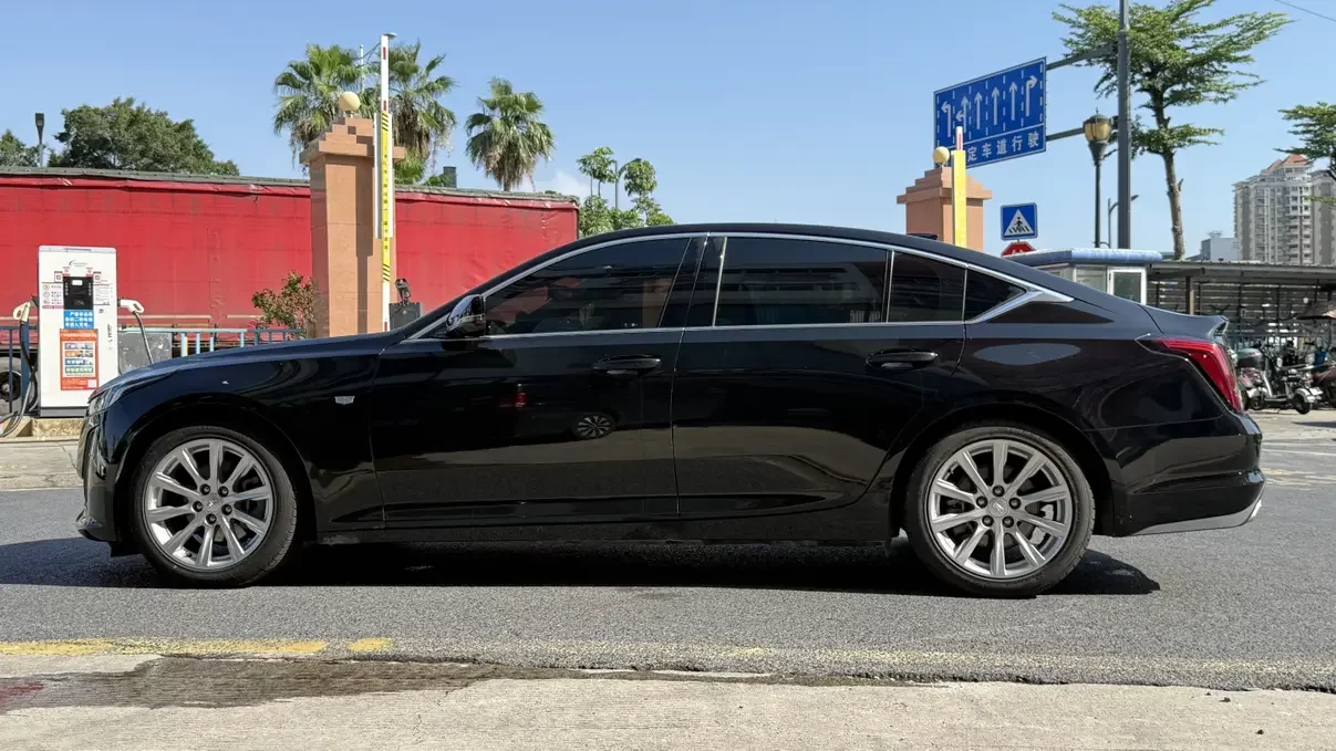 Cadillac CT5
