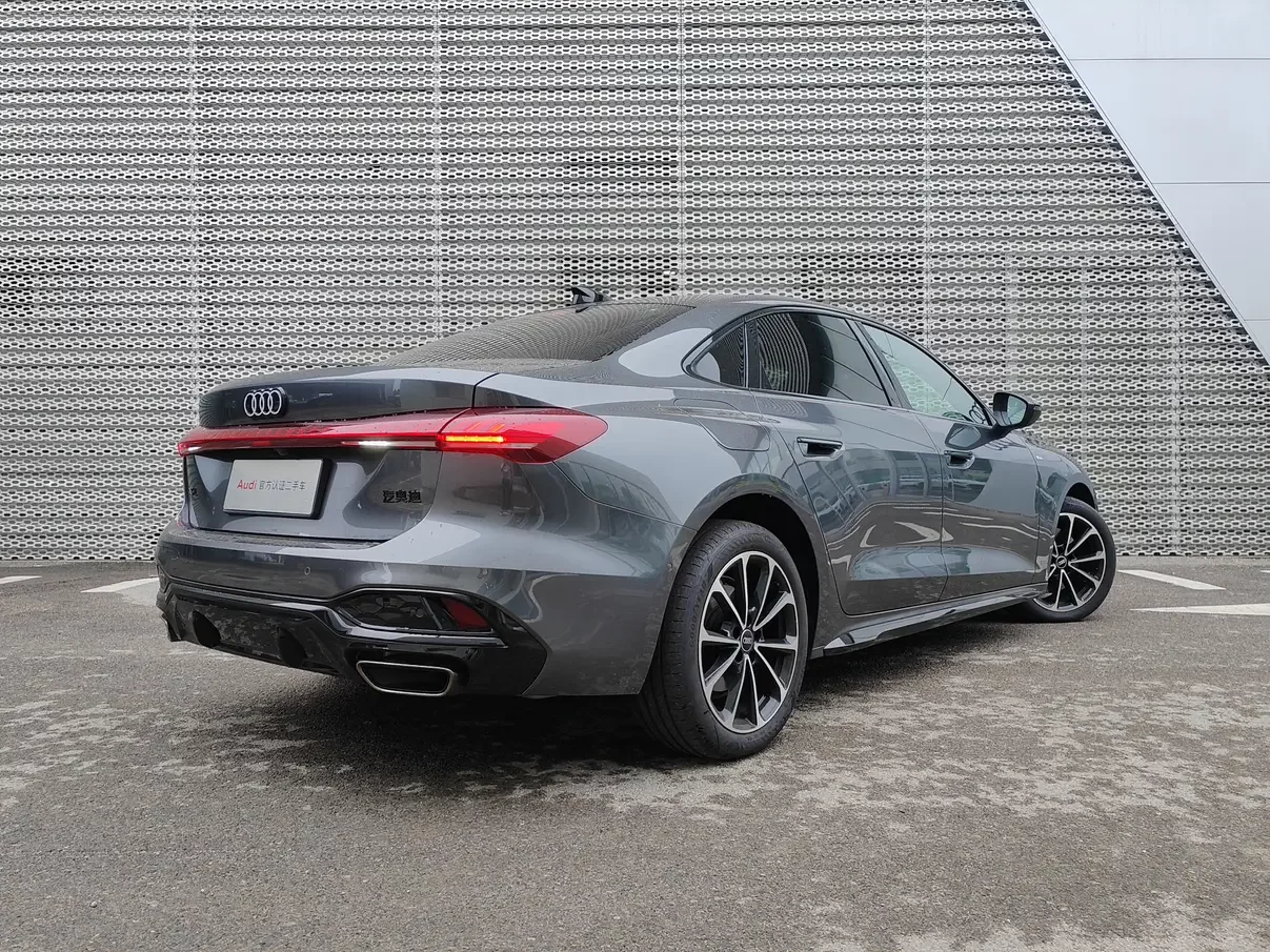 Audi A5L
