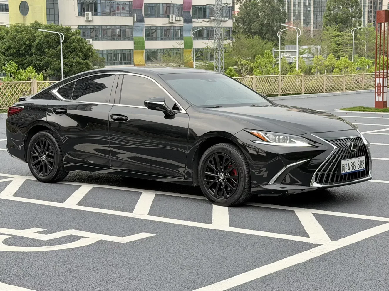 Lexus ES
