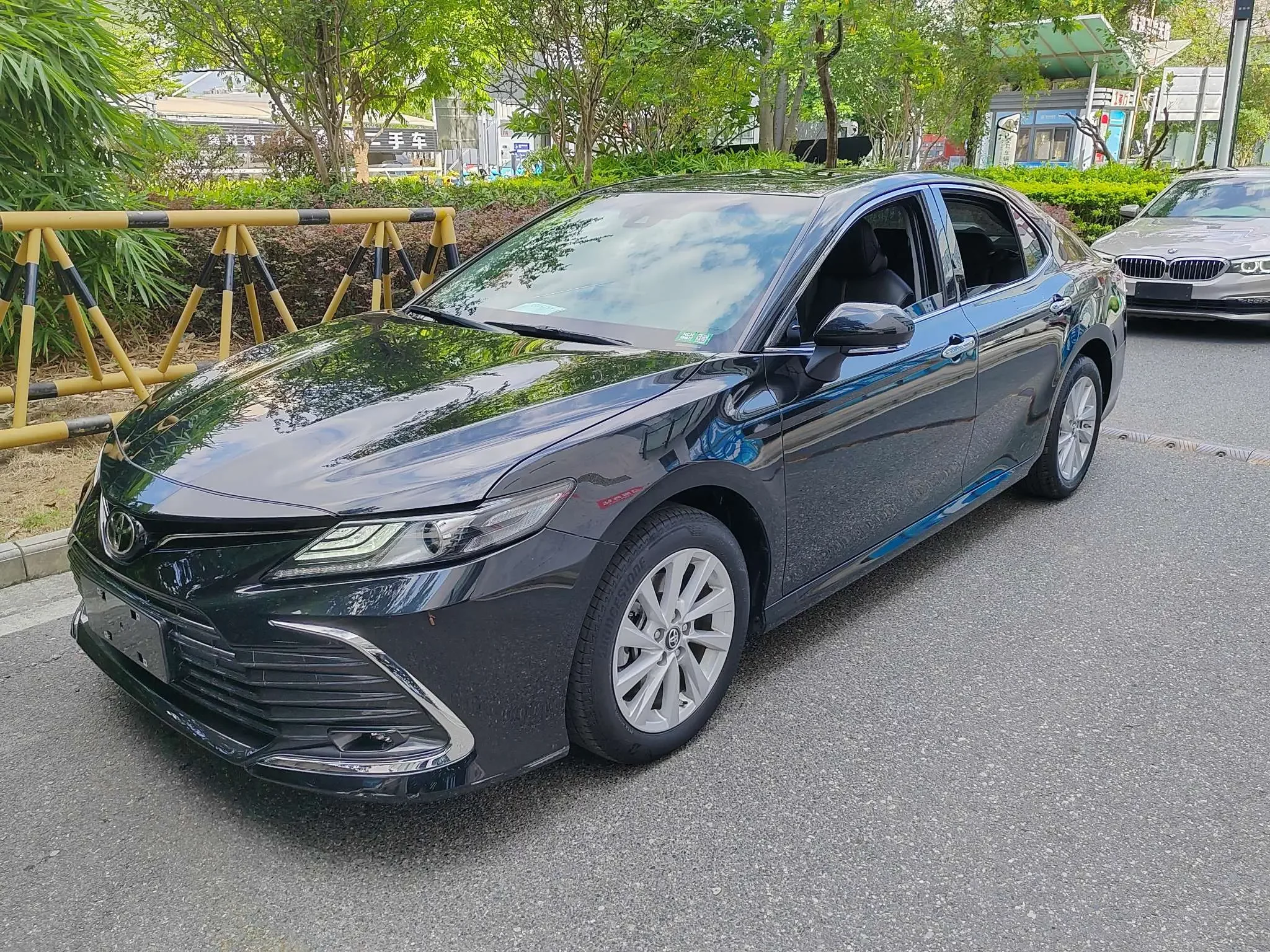 TOYOTA CAMRY