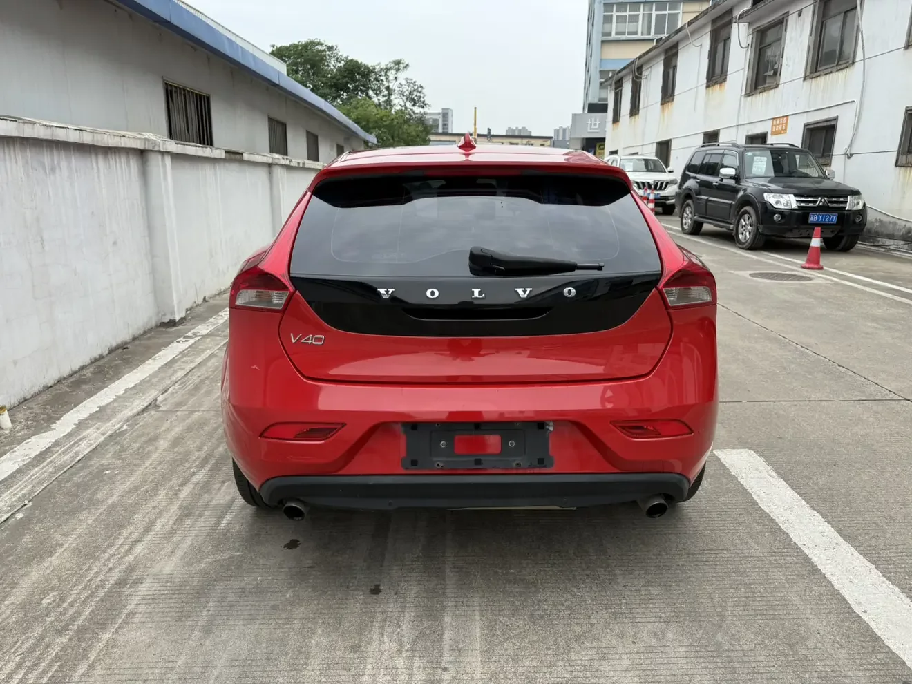Volvo V40