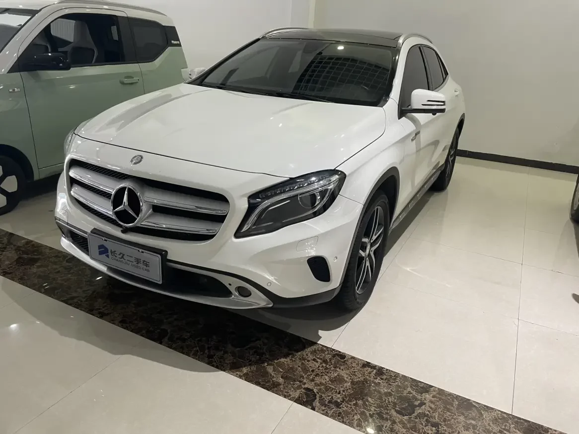 Mercedes-Benz GLA