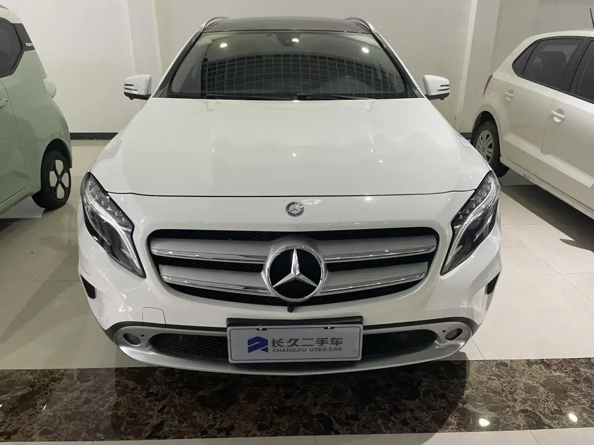 Mercedes-Benz GLA