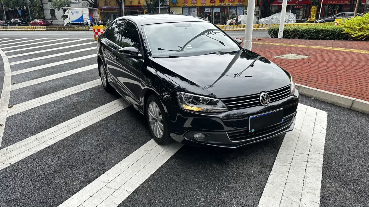Volkswagen Sagitar