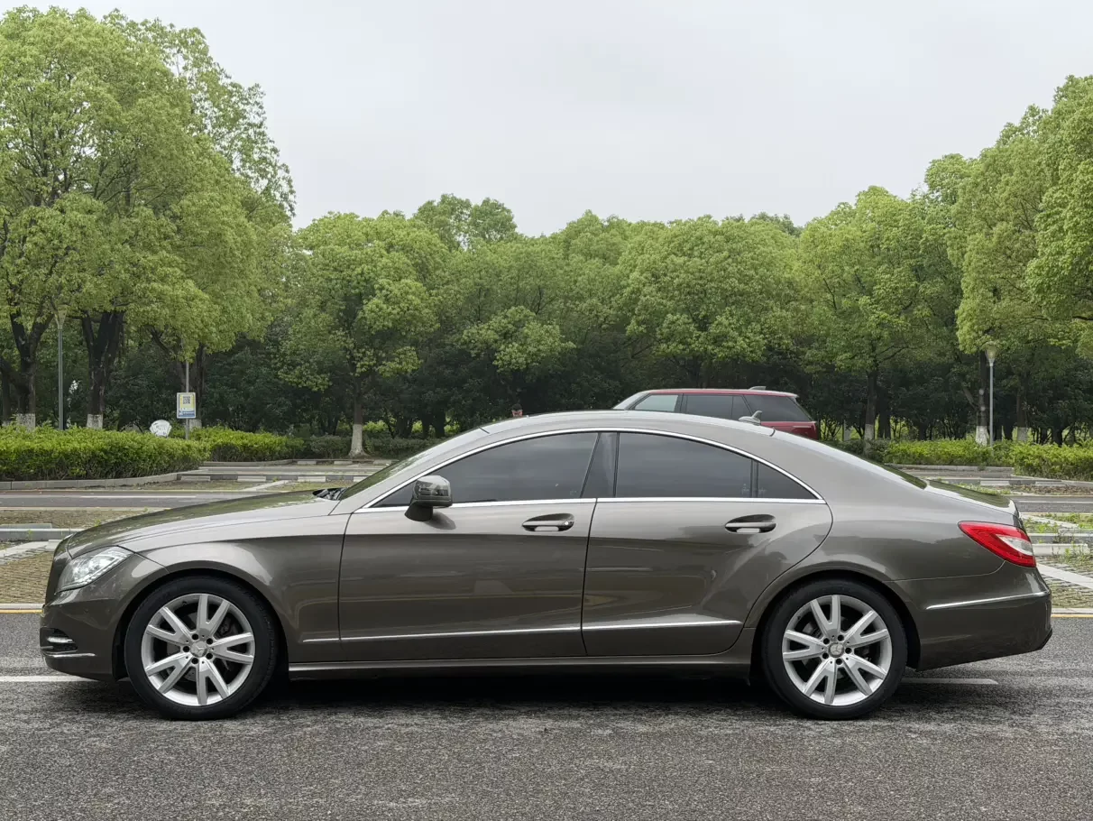 Mercedes-Benz CLS