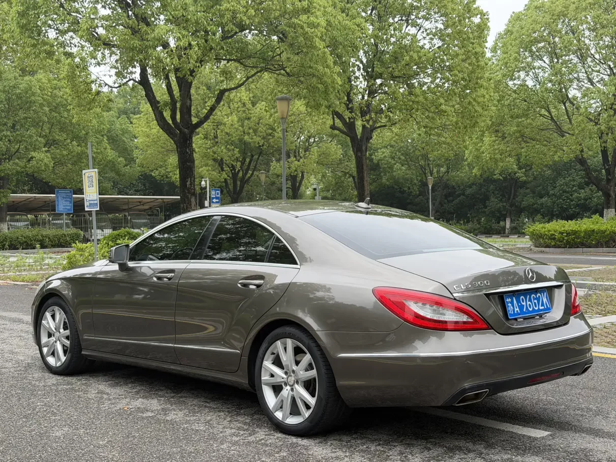 Mercedes-Benz CLS